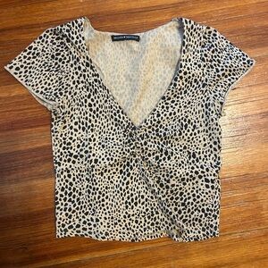 Brandy Melville Black and Cream Spotted V-Neck Top